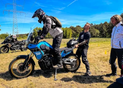 Motocykliści