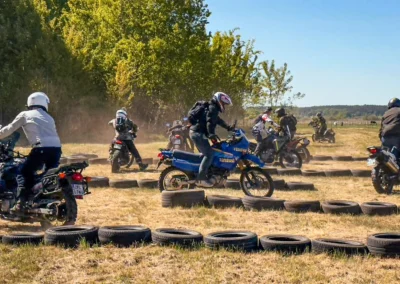 Motocykliści
