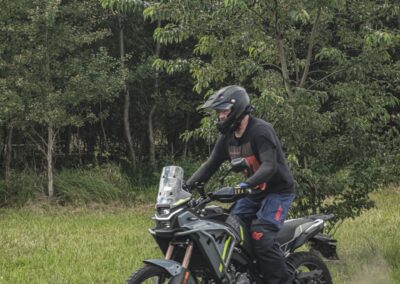 motocykliści podczas szkolenia adv