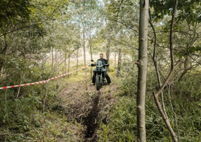 motocykliści podczas szkolenia adv