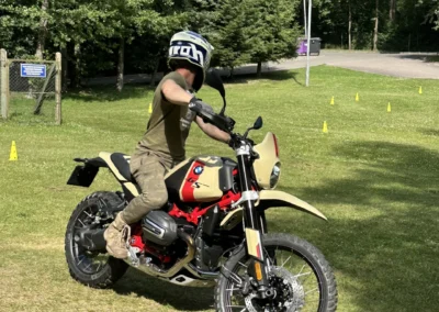 szkolenie motocyklowe scrambler