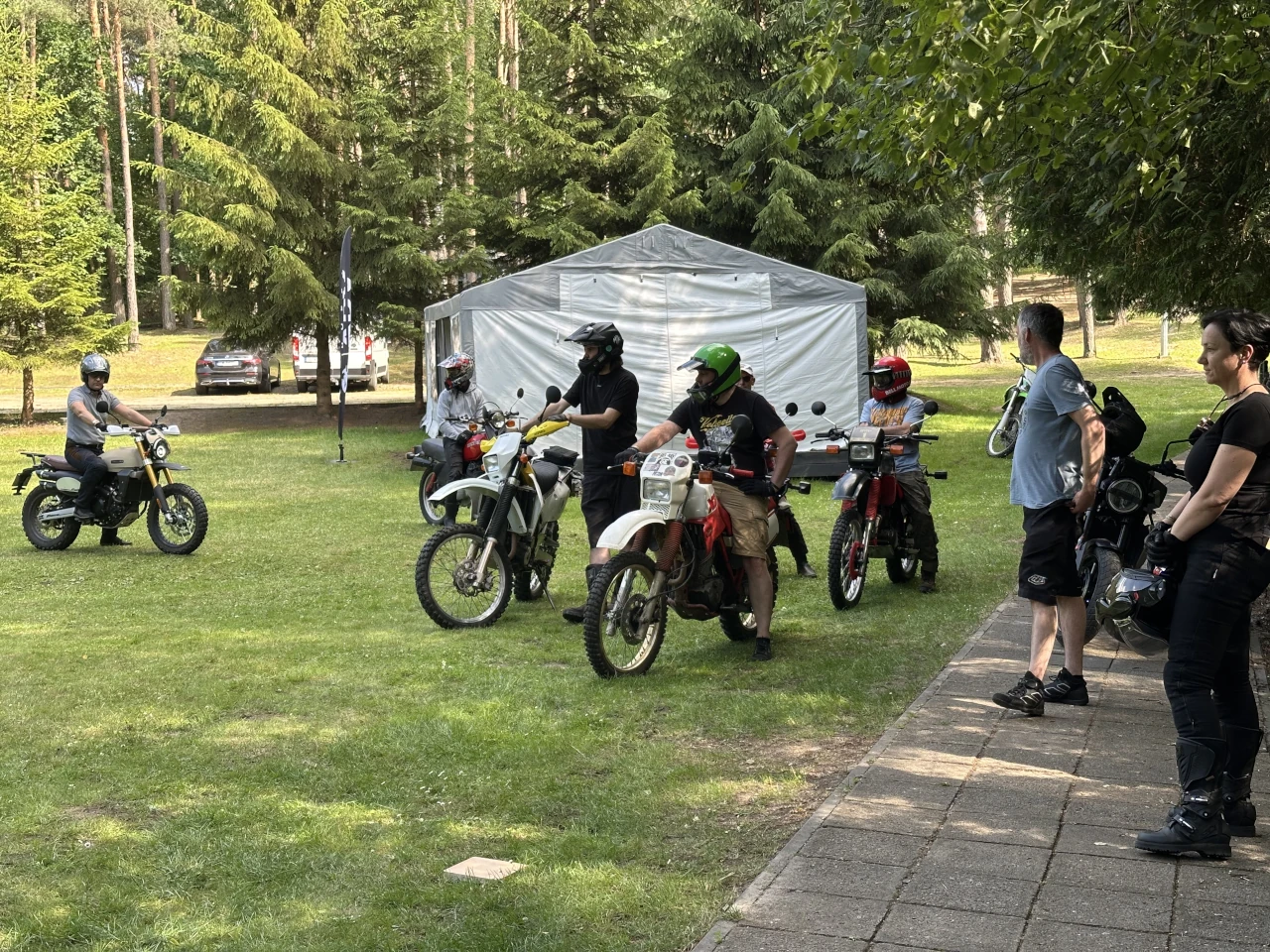 szkolenie motocyklowe scrambler