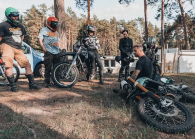 szkolenie motocyklowe scrambler