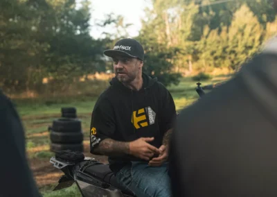 Szkolenie motocyklowe na polu