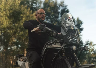 Szkolenie motocyklowe na polu