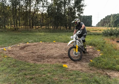 Motocykliści podczas szkolenia